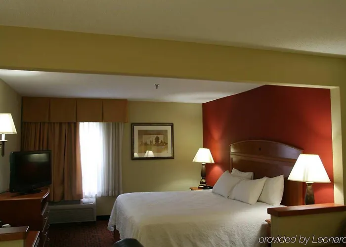 Western St. Louis Отель 2*